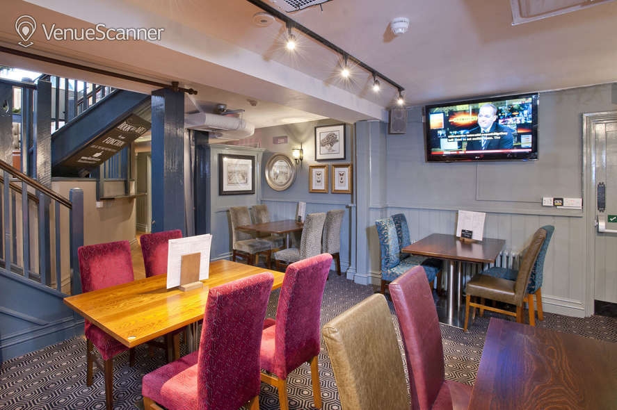 Hire Bonds Mayfair Bond's Bar VenueScanner