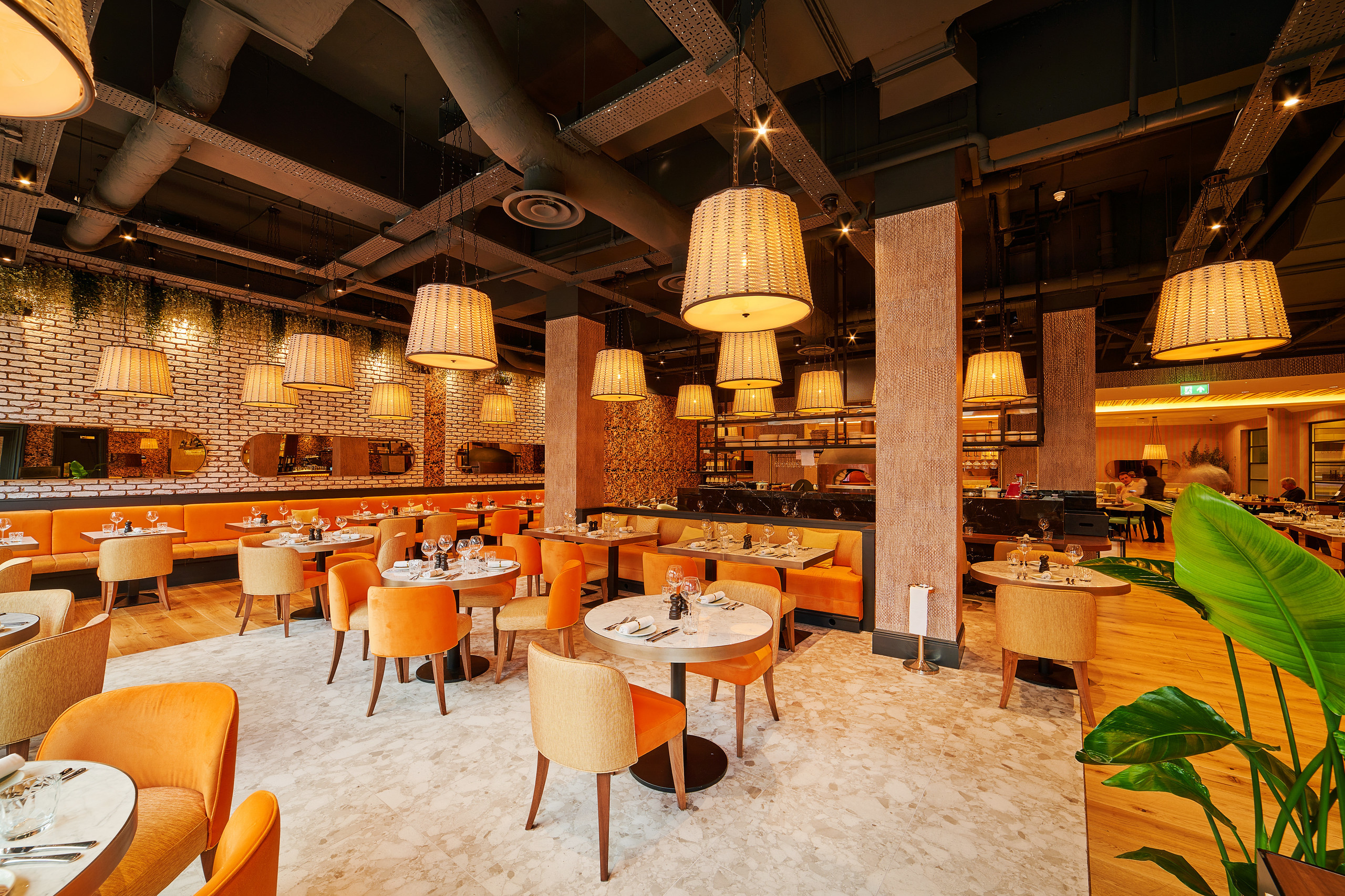 Hire Gino D'Acampo Leeds | Semi Private Hire | VenueScanner
