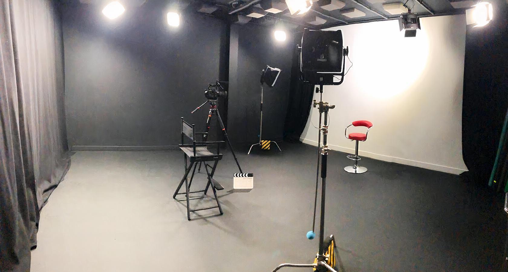 Hire Up Next Studios | VenueScanner