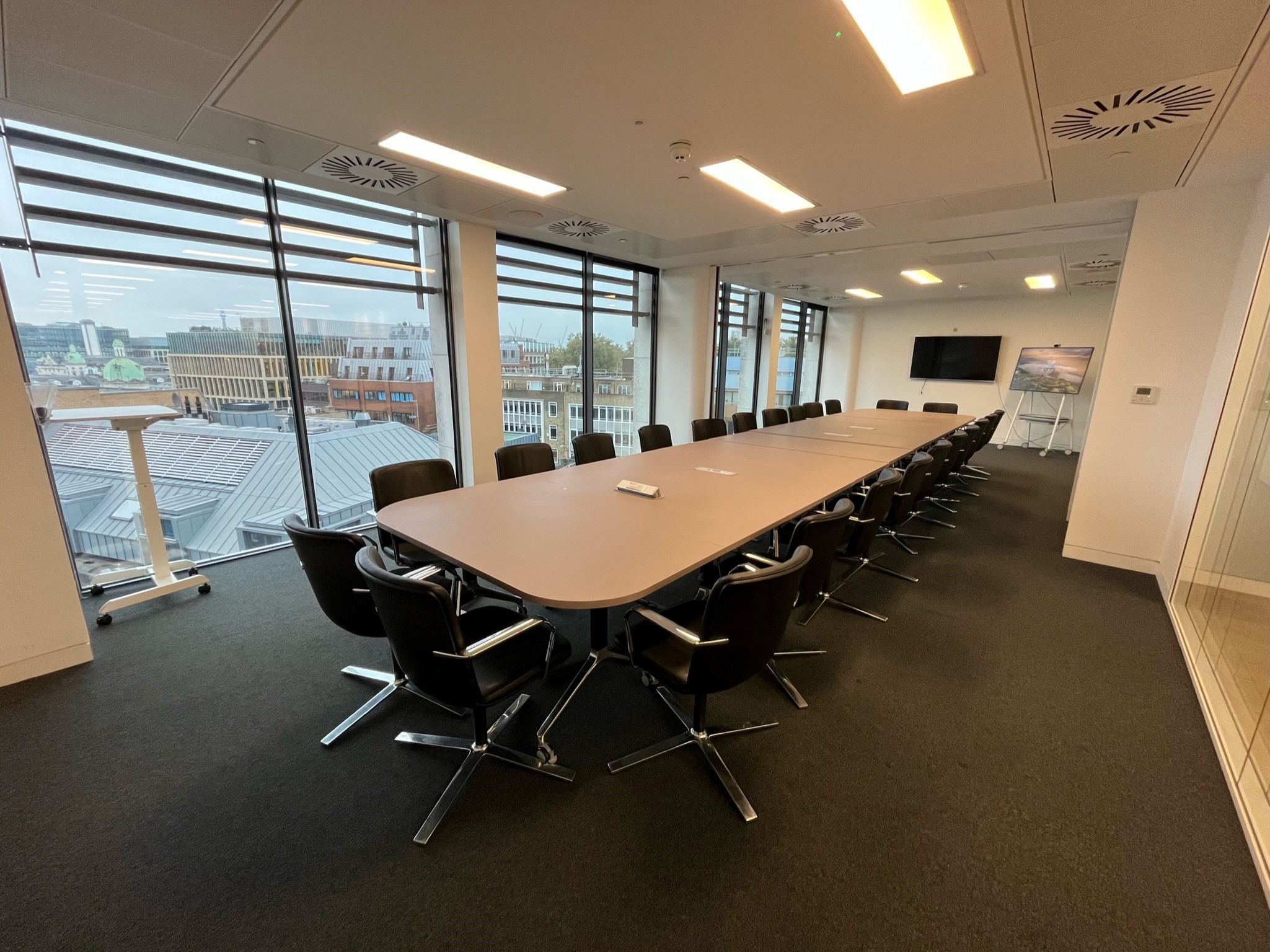 Hire The Boardrooms At Barbican Aldersgate Venuescanner