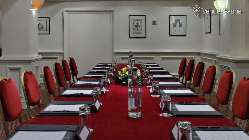 Hire Rochester Hotel By Blue Orchid Victoria Suite