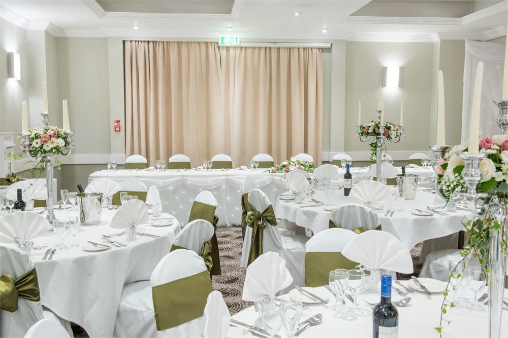 Hire Holiday Inn Cardiff North M4 Jct. 32 Exclusive Hire