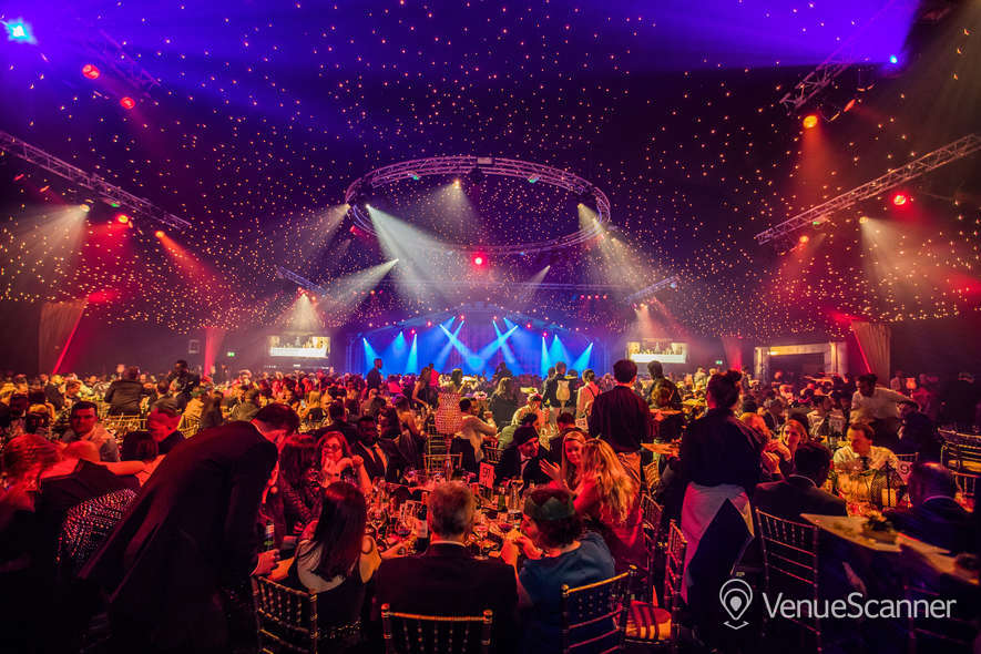 Hire Christmas In New York At Evolution London Exclusive Christmas Party Venuescanner