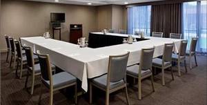 Double Tree By Hilton Hotel & Spa Liverpool, Business Room
