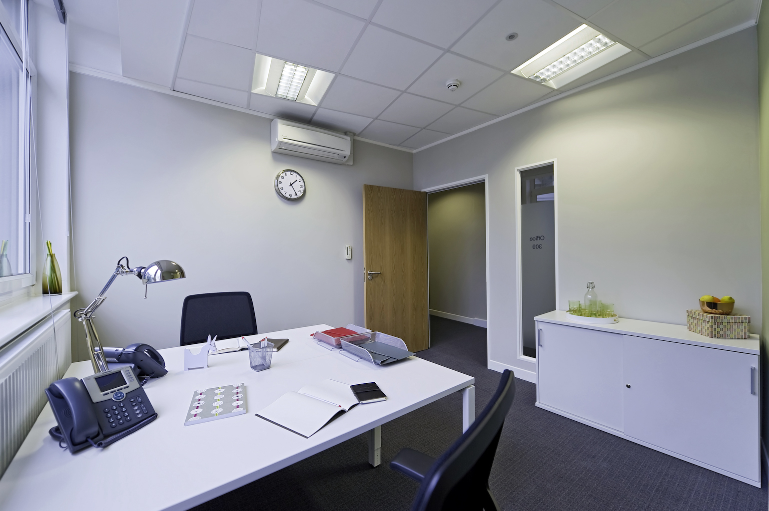 Hire Regus Leicester St George's House | Walkers | VenueScanner