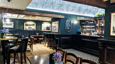 Walkers Of Whitehall, Downstairs Bar