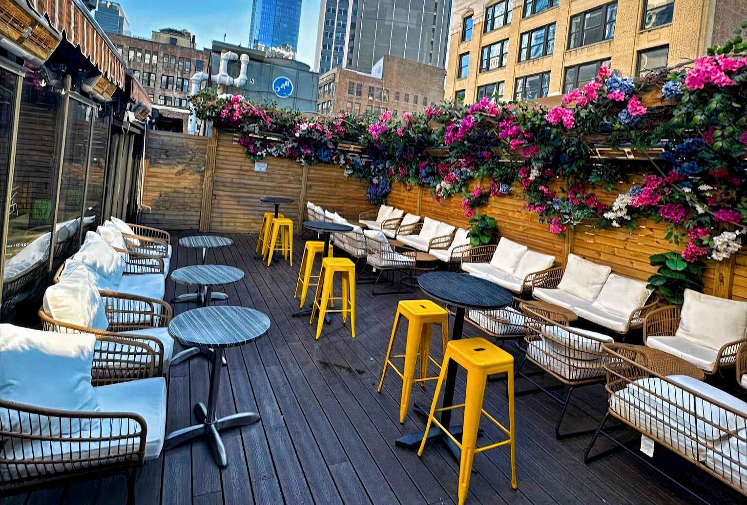 Hire k-32 Rooftop Bar | VenueScanner