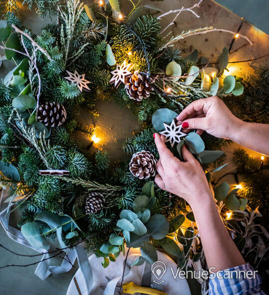 Hire Columbia Creative Wreath Making Studio Wreath Making Only