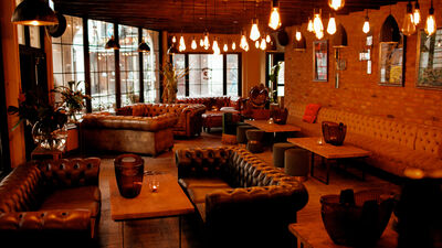 Maddox Club, Wilfred's Lounge, Bar & Terrace